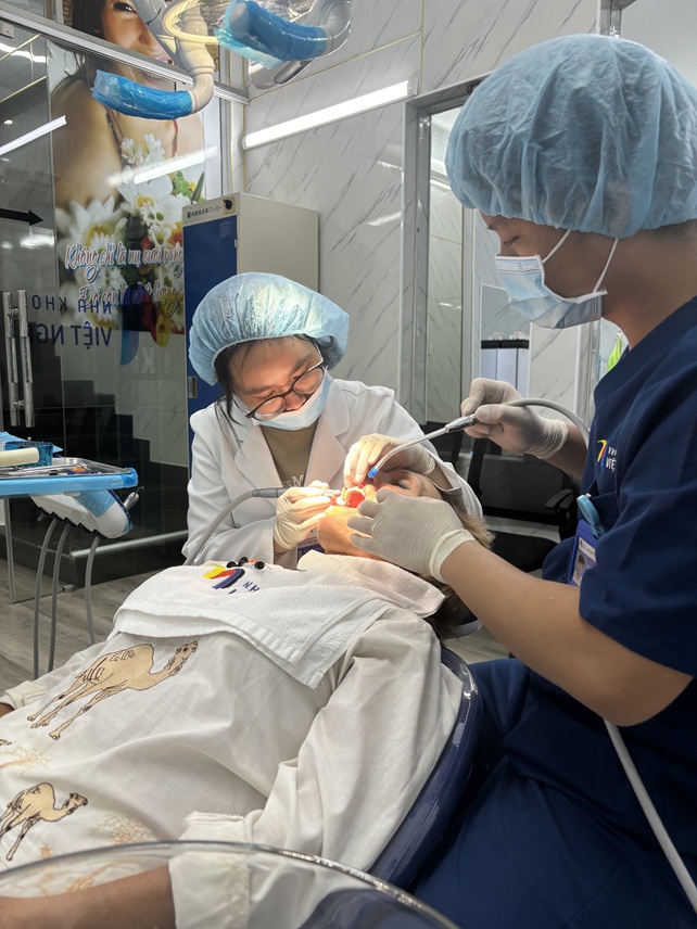 Dental veneer in vung tau by dentist vung tau 3